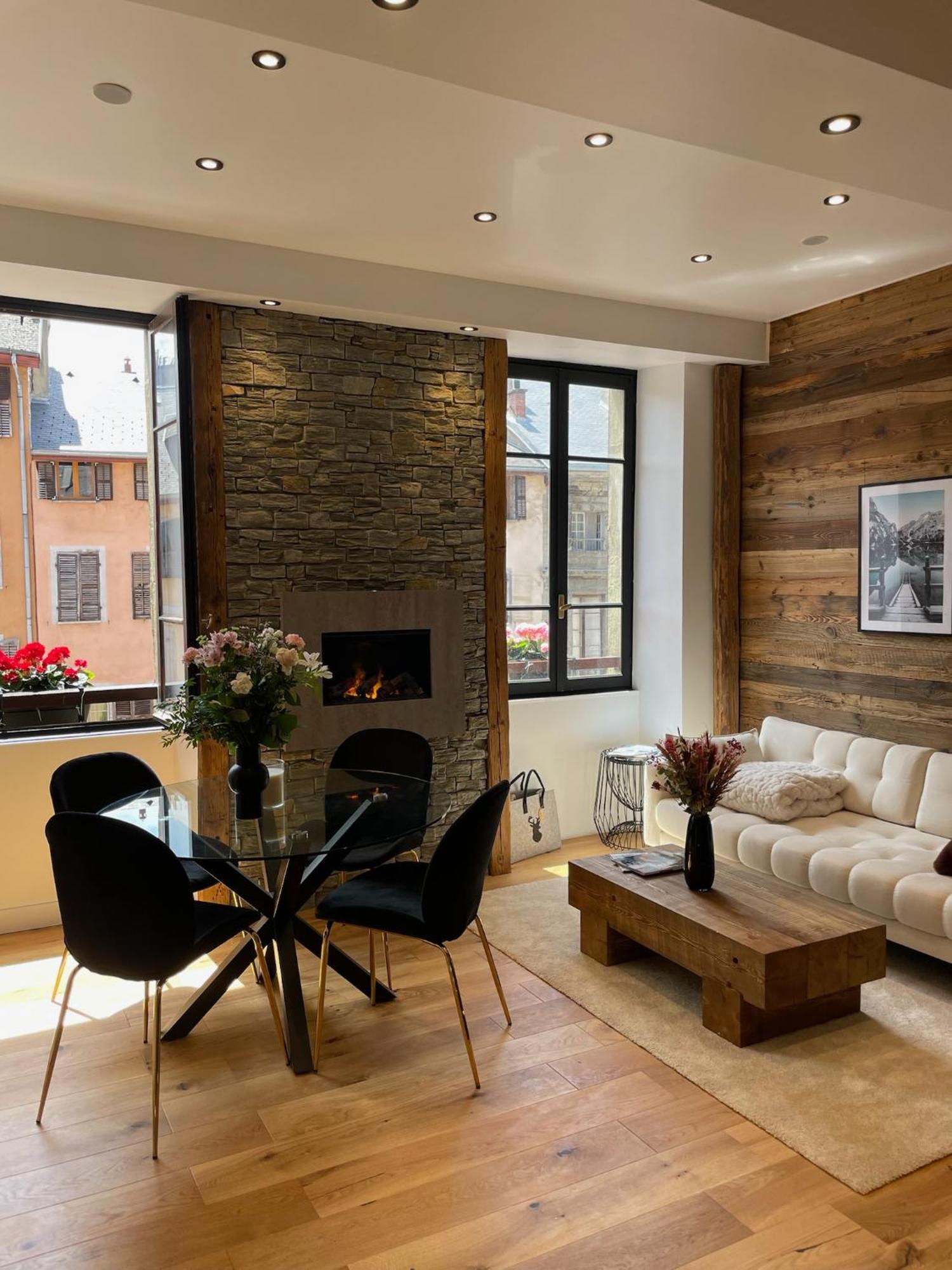 Le Chalet De L'Horloge Chambéry Extérieur photo